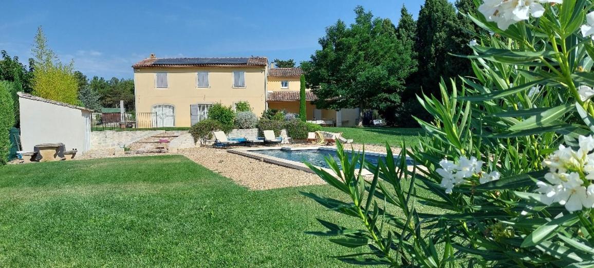 En Provence, Chez Stephanie Et Marcel Saint-Rémy-de-Provence Exterior foto