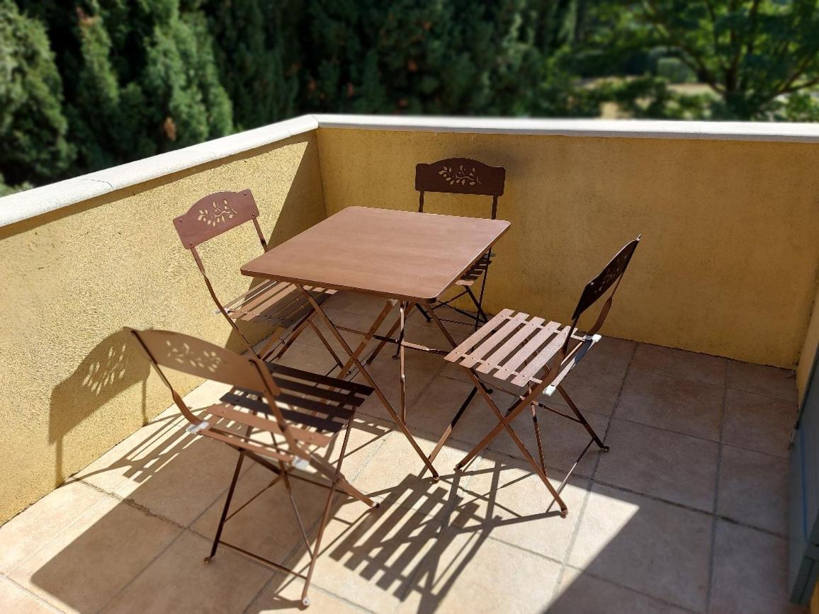 En Provence, Chez Stephanie Et Marcel Saint-Rémy-de-Provence Exterior foto