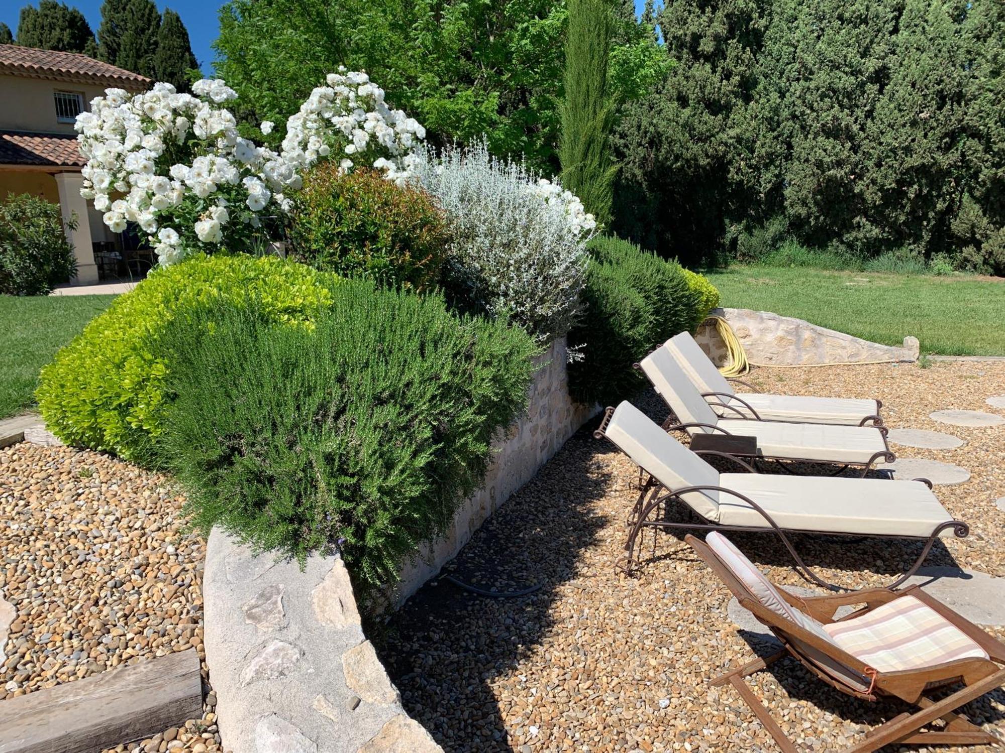 En Provence, Chez Stephanie Et Marcel Saint-Rémy-de-Provence Exterior foto